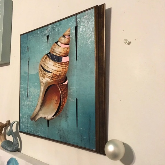 Seashell Mirror Frame - Picture 2 of 3